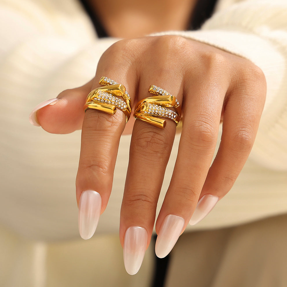 Valin Ring