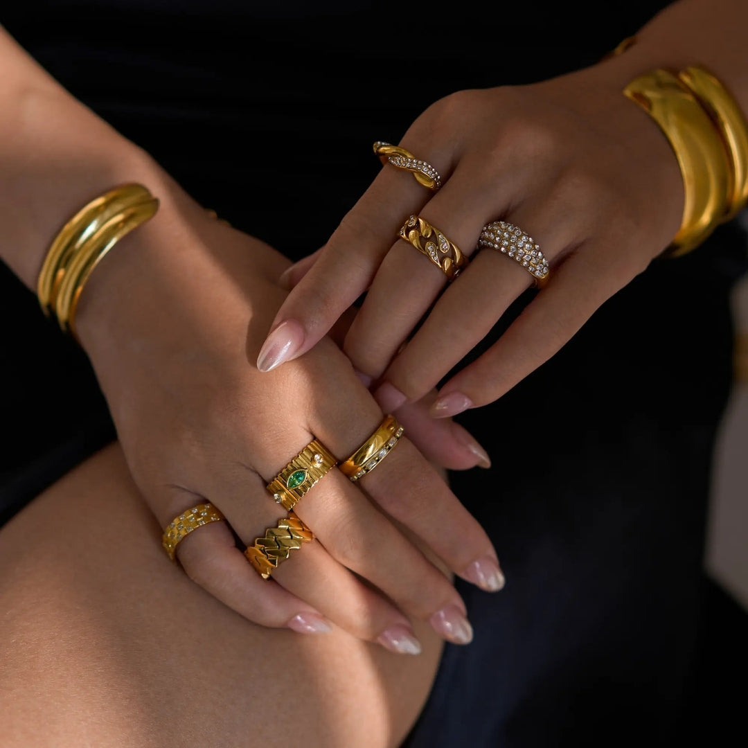 Evara Ring