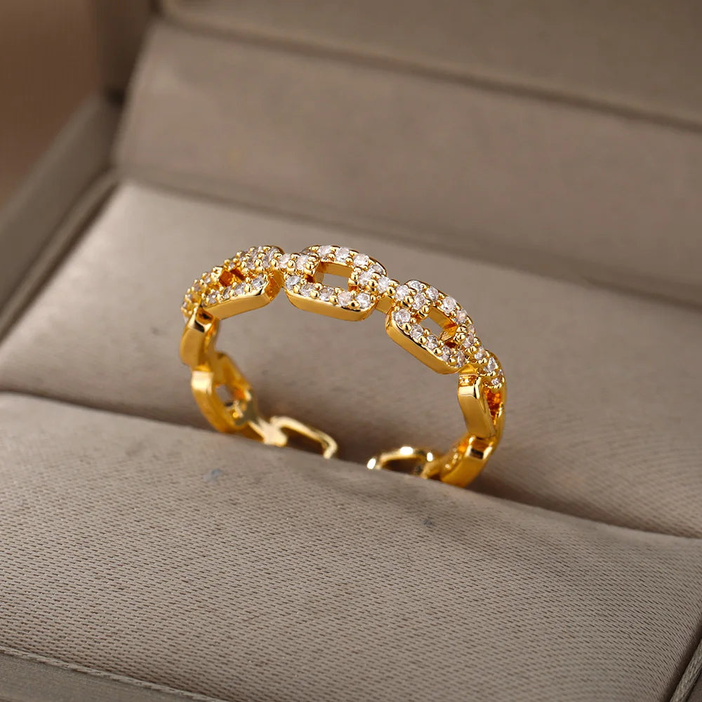 Cyra Ring