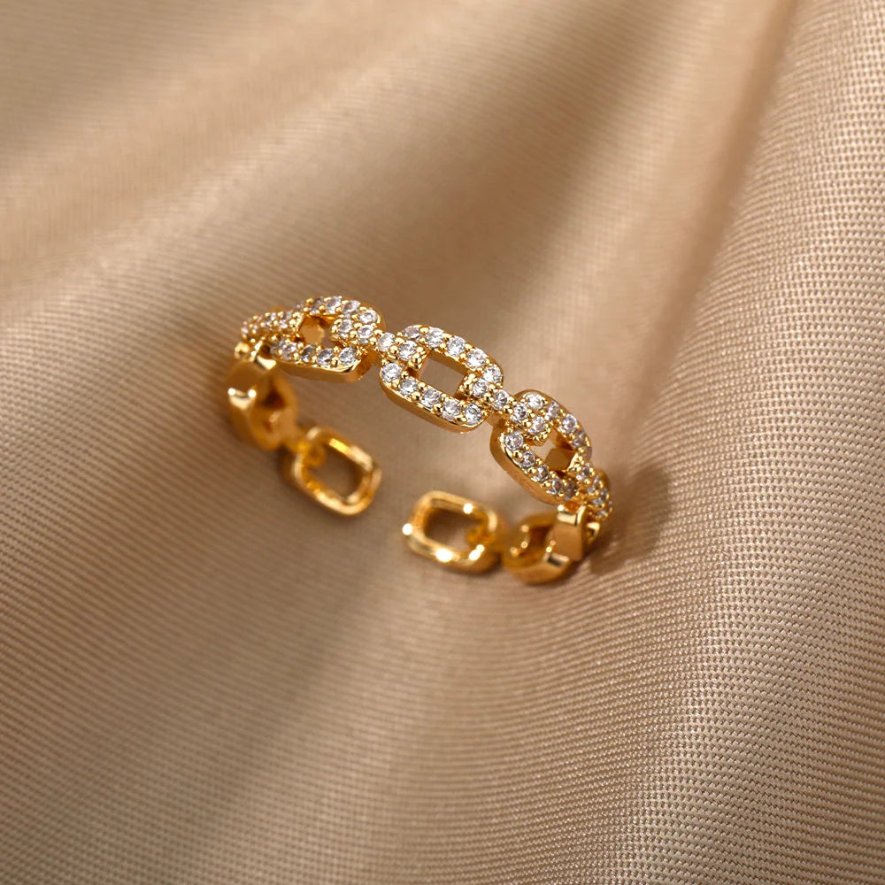 Cyra Ring