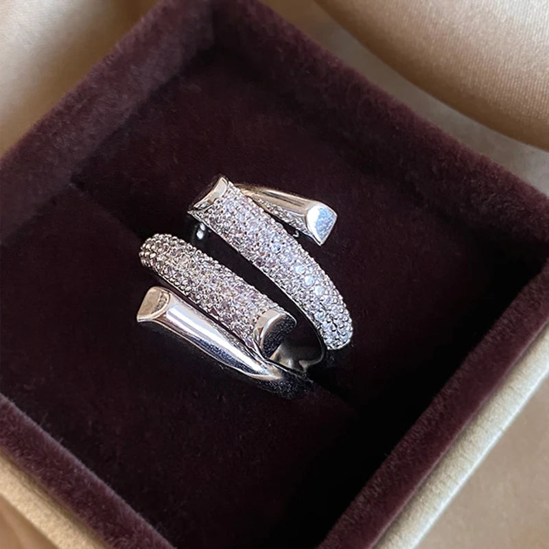 Valin Ring