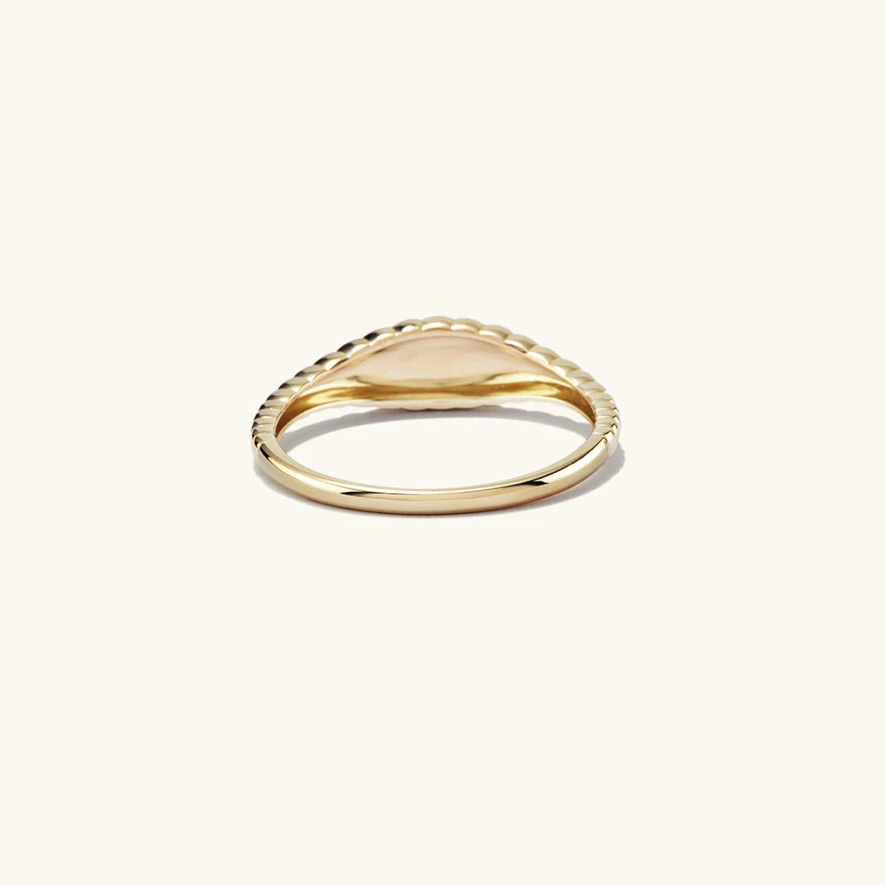 Ylore Ring