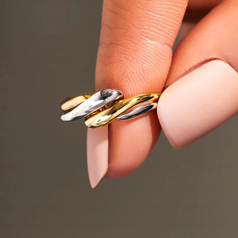 Twist Ring