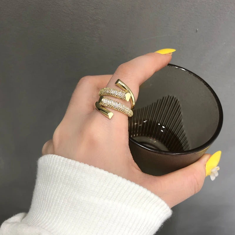 Valin Ring