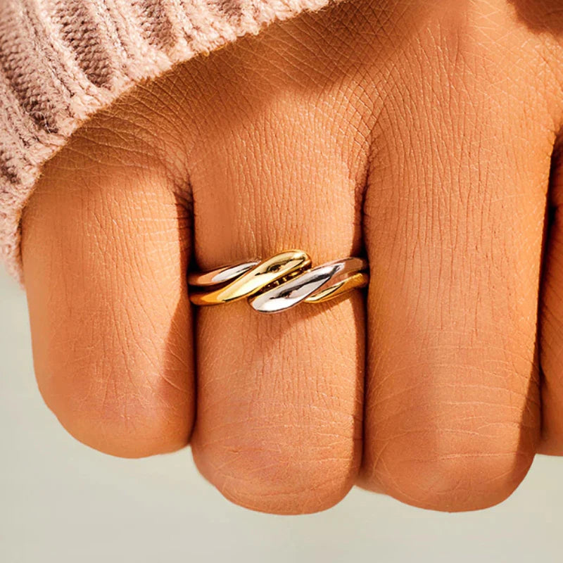 Twist Ring