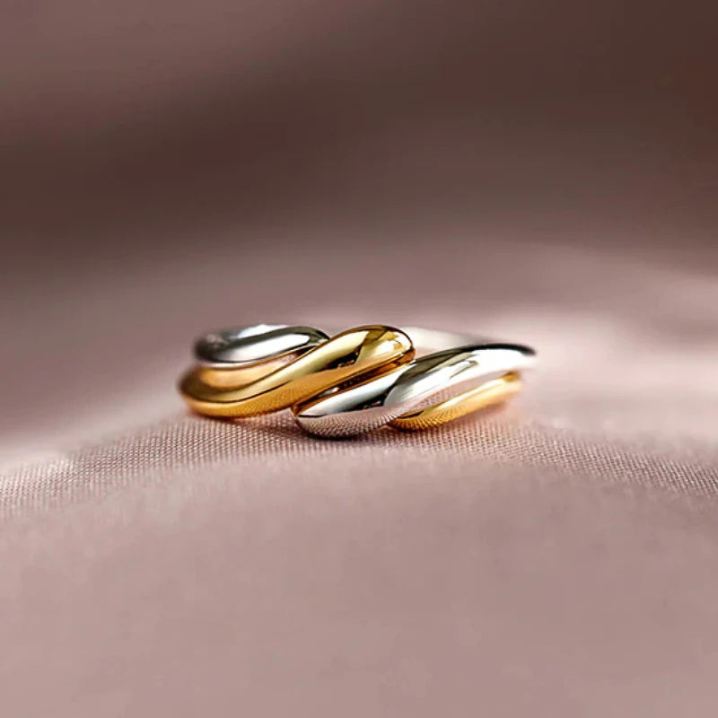 Twist Ring
